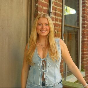 Meet your Posher, Libby